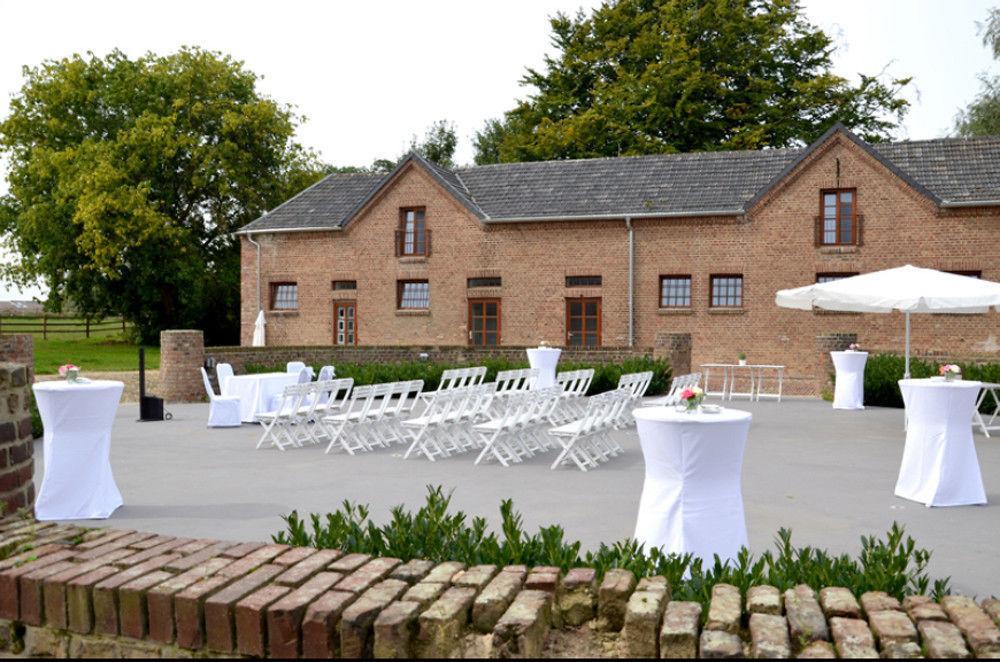 Gut Hohenholz Hotel Bedburg Buitenkant foto